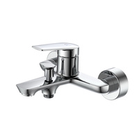 Bateria wannowa ścienna z przełącznikiem natrysku