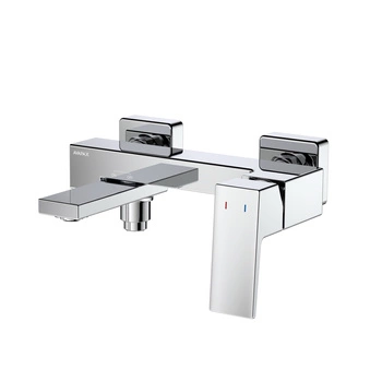 Bateria wannowa ścienna z przełącznikiem natrysku i ruchomą wylewką